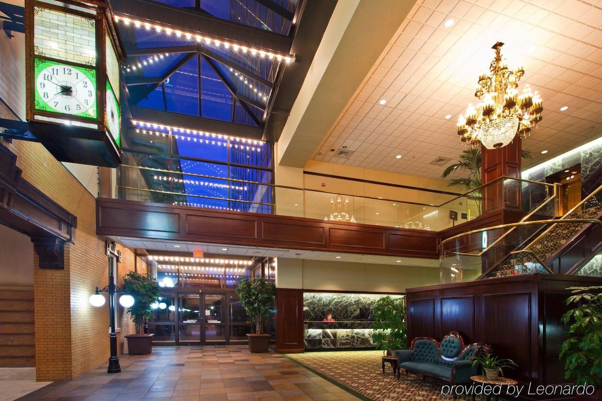 Crowne Plaza Pensacola Grand Hotel Dalaman gambar
